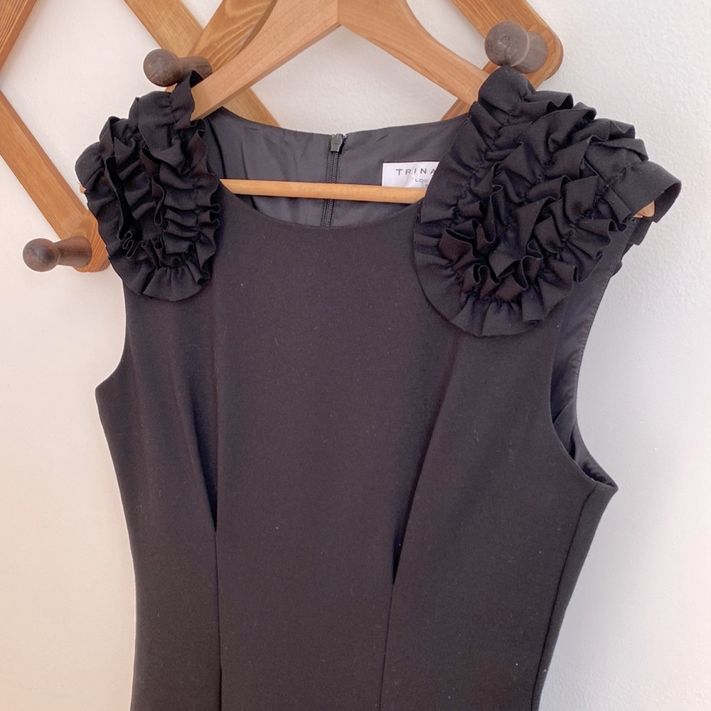 Trina Turk 'Fitzgerald' Black Ruffle Shoulder Sheath Dress Sz 4